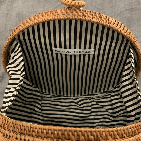 Faithful the Brand basket purse - Picture 2 of 2